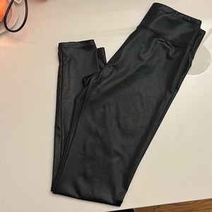Like new comfortable pleather leggings